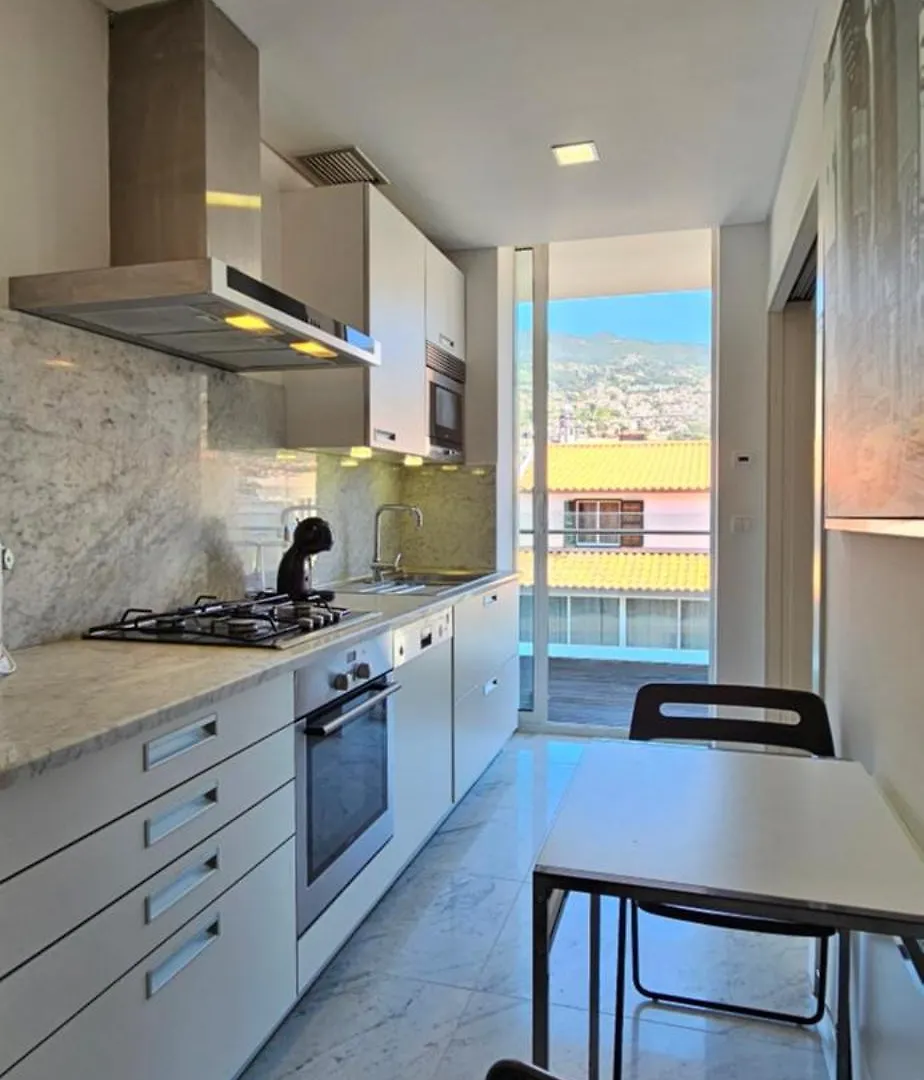 Plaza Apartamento Funchal  Apartment